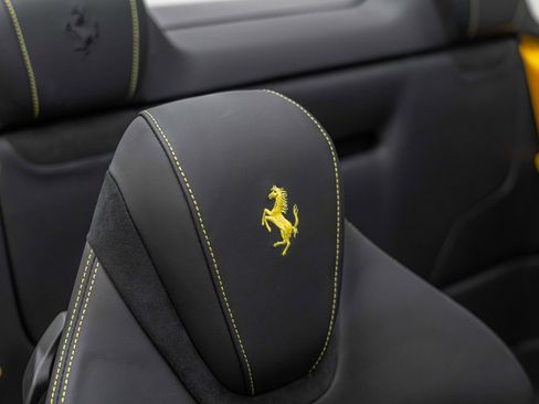 Certified 2025 Ferrari Roma Base image 33