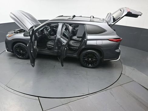Certified 2023 Toyota Highlander XSE image 56