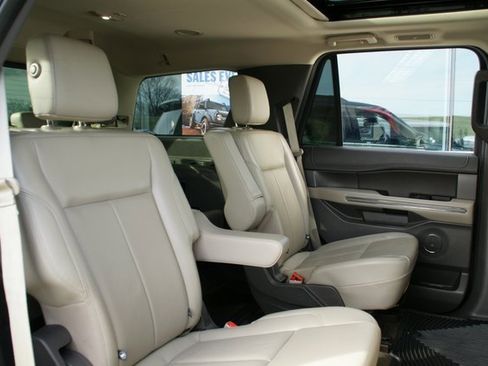 Used 2020 Ford Expedition XLT w/ Equipment Group 202A image 26