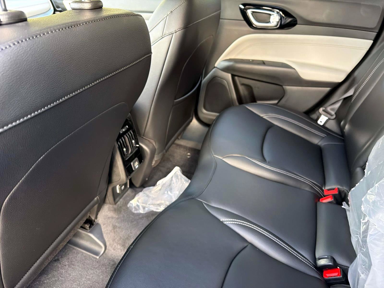 New 2026 Jeep Compass Limited AWD/4WD image 11