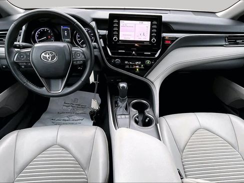 Used 2022 Toyota Camry SE FWD image 15