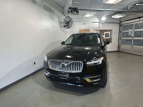 Certified 2023 Volvo XC90 B5 Plus image 1