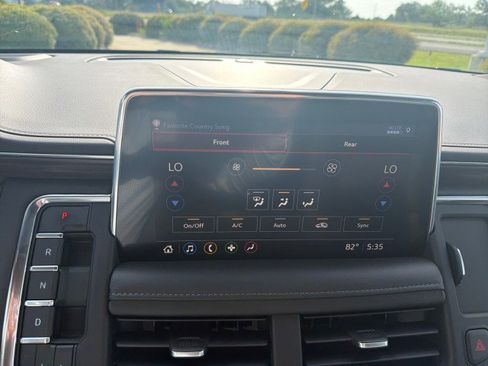 Used 2021 Chevrolet Tahoe LT RWD image 10