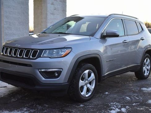 Used 2019 Jeep Compass Latitude image 8