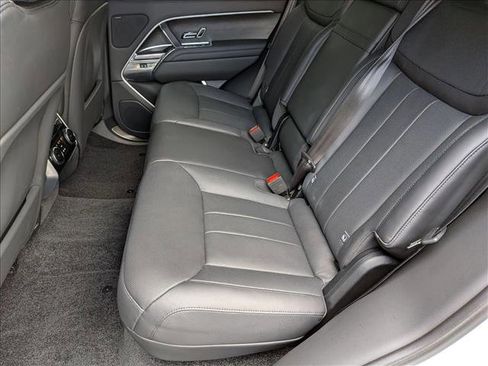 Certified 2023 Land Rover Range Rover SE image 20