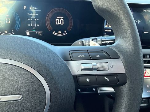 New 2026 Hyundai Tucson Blue SE image 18