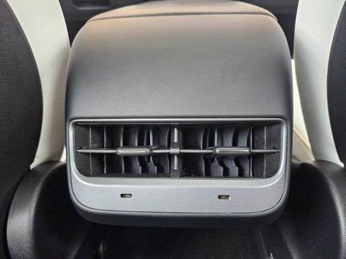 Used 2023 Tesla Model 3 Standard Range image 61