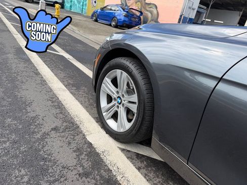 Used 2017 BMW 330i xDrive Sedan AWD/4WD image 8