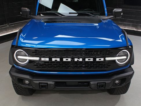 Used 2023 Ford Bronco Wildtrak AWD/4WD image 9