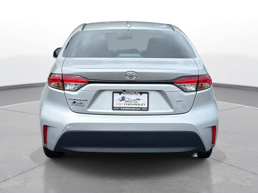 Used 2025 Toyota Corolla LE FWD image 5