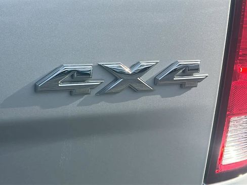 Used 2016 RAM 1500 Express image 6