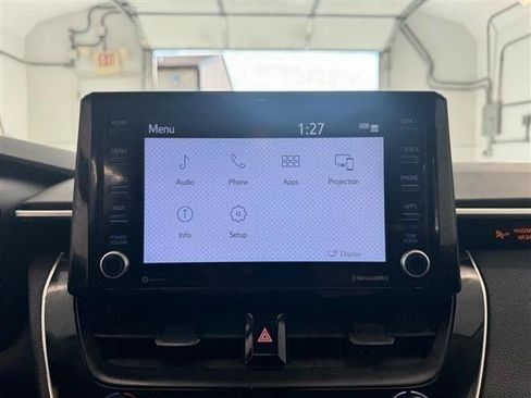 Used 2022 Toyota Corolla LE FWD image 25
