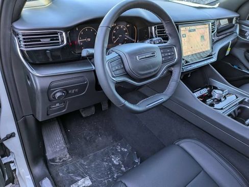 New 2026 Jeep Grand Wagoneer Summit w/ Premium Group III AWD/4WD image 13