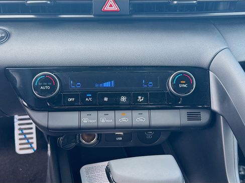 New 2026 Hyundai Elantra Sport FWD image 12