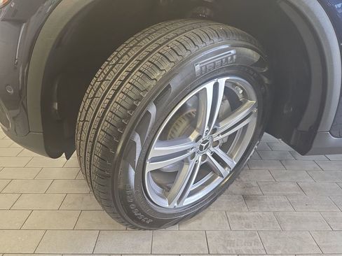 Certified 2022 Mercedes-Benz GLC 300 image 32