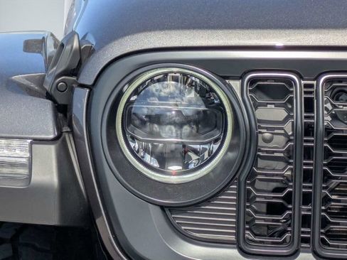 New 2026 Jeep Gladiator Rubicon AWD/4WD image 9
