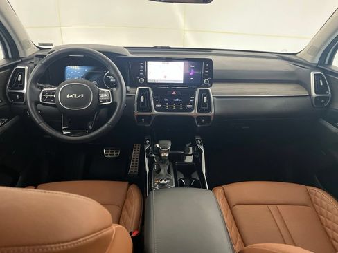 Used 2023 Kia Sorento SX Prestige AWD/4WD image 32