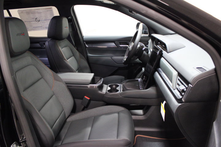 New 2027 GMC Terrain AT4 w/ Convenience Package III AWD/4WD image 24