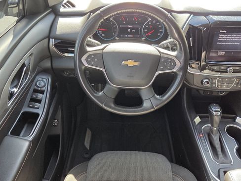 Used 2020 Chevrolet Traverse LT FWD image 6