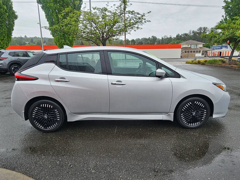 Used 2024 Nissan Leaf SV Plus FWD image 4