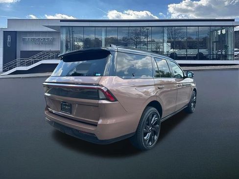 New 2026 Lincoln Navigator Black Label AWD/4WD image 8