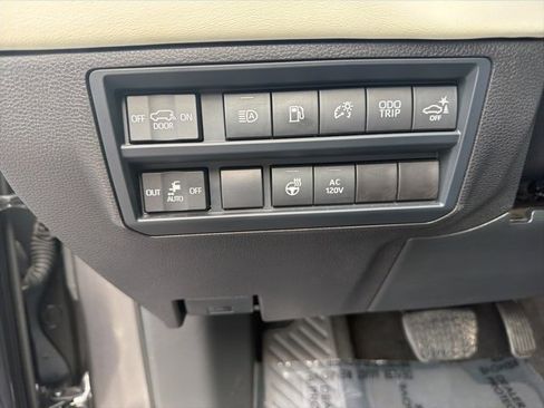 Used 2024 Toyota Sequoia Capstone image 12