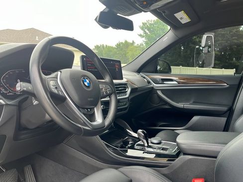Used 2024 BMW X4 xDrive30i w/ Parking Assistance Package AWD/4WD image 18