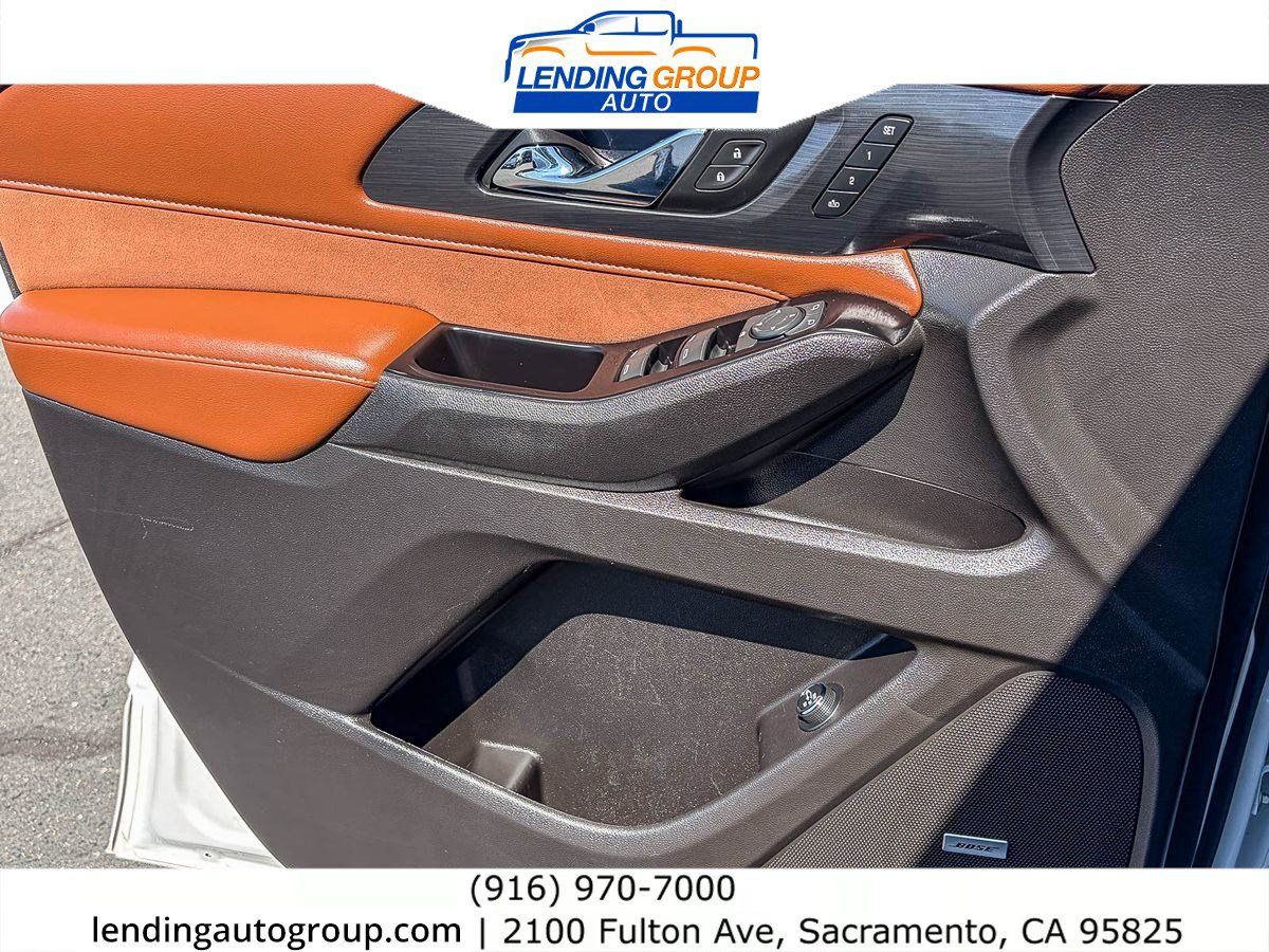 Used 2018 Chevrolet Traverse High Country w/ LPO, Cargo Package AWD/4WD image 20