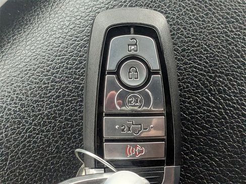 Used 2022 Ford F350 Lariat w/ Lariat Ultimate Package image 34