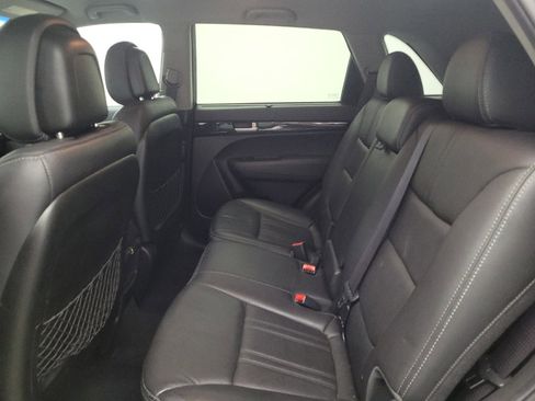 Used 2015 Kia Sorento LX FWD image 18