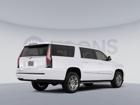 Used 2020 Cadillac Escalade ESV Luxury w/ LPO, Radiant Package AWD/4WD image 4