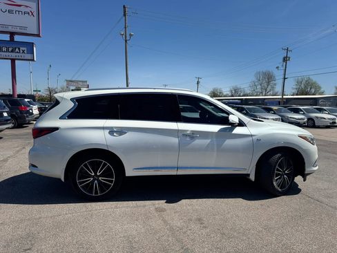 Used 2018 INFINITI QX60 FWD w/ Premium Plus Package image 2