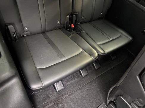 Used 2025 Kia Sorento S w/ Panoramic Sunroof Package FWD image 40