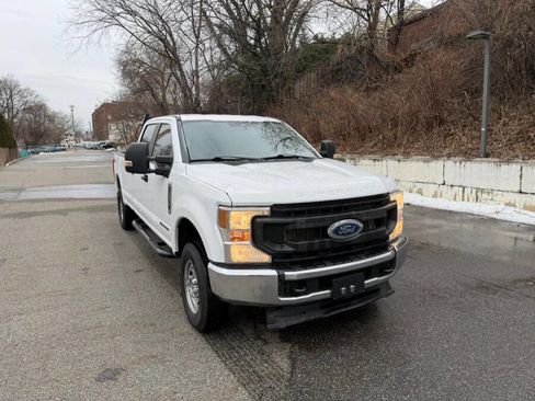 Used 2022 Ford F250 XL w/ Power Equipment Group image 16