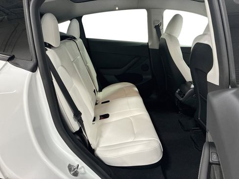 Certified 2023 Tesla Model Y Performance AWD/4WD image 11