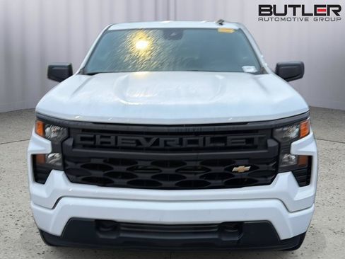 Used 2022 Chevrolet Silverado 1500 Custom RWD image 3