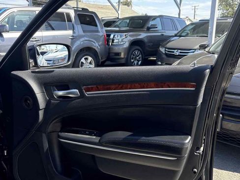 Used 2012 Chrysler 300 RWD image 15