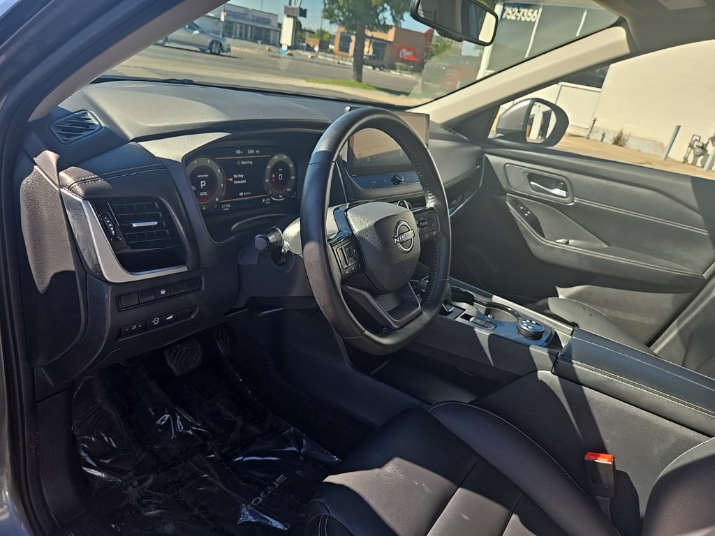 Used 2026 Nissan Rogue SL AWD/4WD image 11