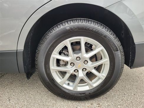 Used 2023 Chevrolet Equinox LS w/ LS Convenience Package image 16