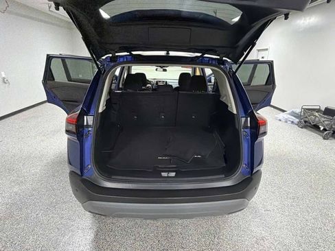 Used 2023 Nissan Rogue SV FWD image 23