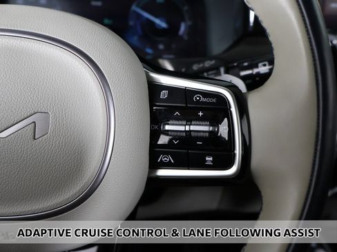 Used 2022 Kia Sorento SX Prestige w/ Panoramic Sunroof Package AWD/4WD image 7
