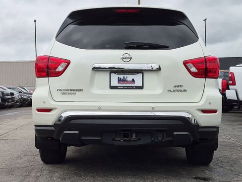 Used 2019 Nissan Pathfinder Platinum AWD/4WD image 7