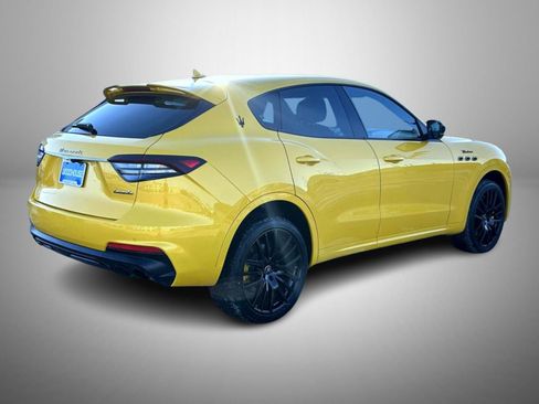 Used 2022 Maserati Levante Modena AWD/4WD image 5