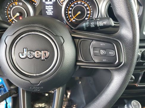 Used 2022 Jeep Wrangler Unlimited Sport AWD/4WD image 25