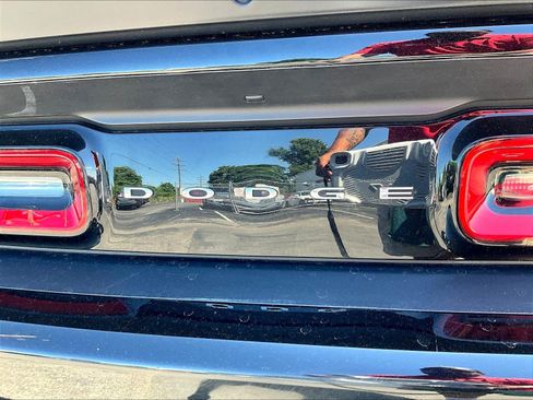 Used 2019 Dodge Challenger R/T Scat Pack RWD image 22