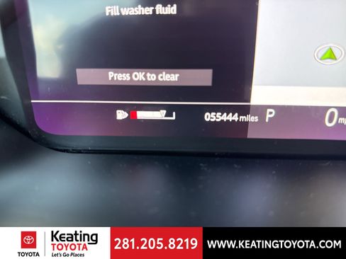 Used 2020 Land Rover Discovery Sport SE R-Dynamic image 17