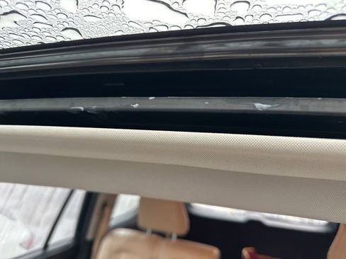 Used 2023 Toyota Highlander XLE image 10