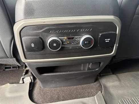 Used 2021 Ford Expedition Max XLT image 42