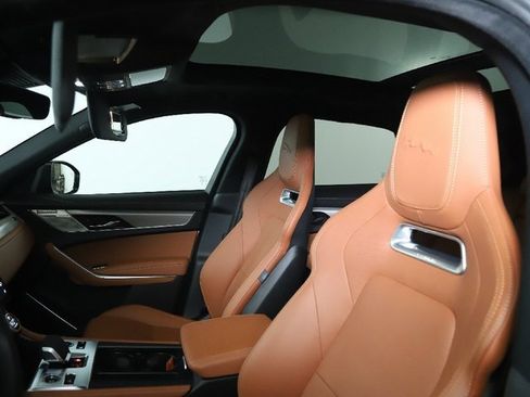 Used 2025 Jaguar F-PACE R-Dynamic S image 18