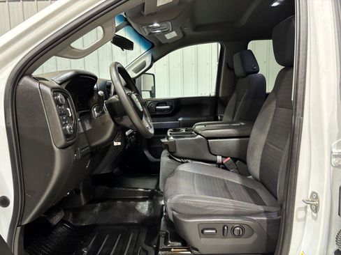 Used 2021 Chevrolet Silverado 2500 W/T w/ WT Convenience Package AWD/4WD image 11